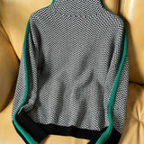 Malou™ | Suéter de cuello alto con llamativas rayas en contraste